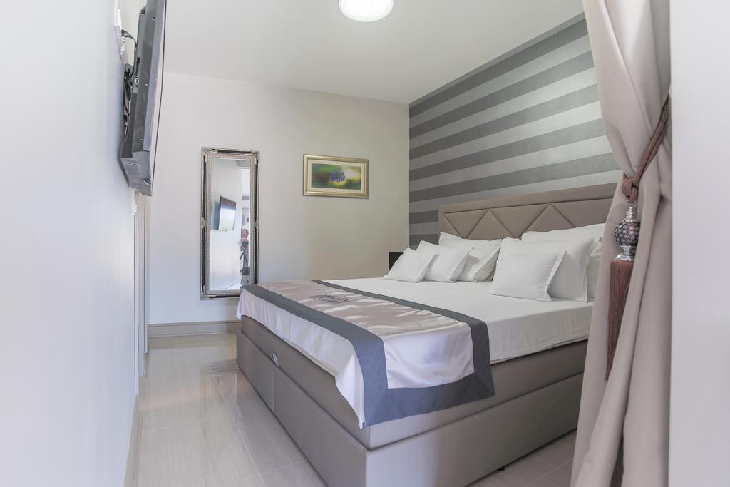 Villa Mendes Zastražišće Zewnętrze zdjęcie